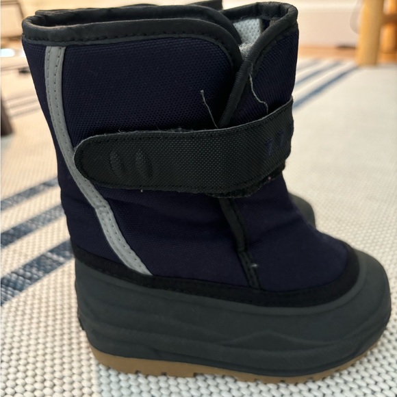 L.L. Bean Toddler Winter Boots size: 7 in great condition - Picture 1 of 3